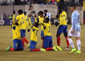 Argentina y Ecuador se vieron las caras en Nueva Jersey. Es el último amistoso de ambos antes de la Copa América.