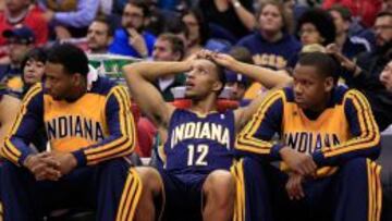 El banquillo de Indiana Pacers en los momentos finales de la derrota ante los Wizards.