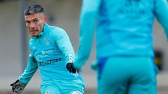 Un lugar para Aránguiz en la U