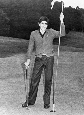 En 1974 con tan solo 16 a?os comenz¨® a jugar como profesional y logr¨® su primer t¨ªtulo en el campeonato de Espa?a sub-25