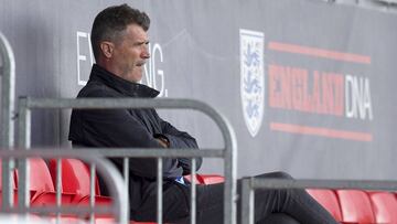 Roy Keane presencia la sesión de entrenamiento del Barça