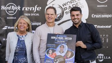 Ángeles Muñoz, Frank De Boer y José Bernal.