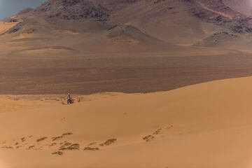 El paso de Épica por una de las dunas más grandes del mundo