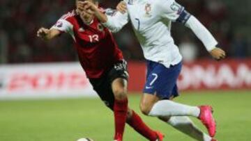 Veloso deja a Portugal con pie y medio en la Eurocopa 2016