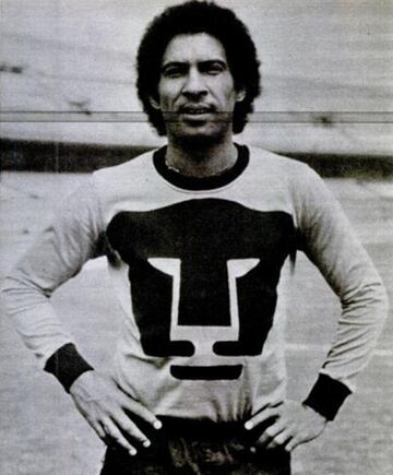 El histórico Evanivaldo Castro 'Cabinho' jugó en México para los Pumas de la  UNAM, Atlante, León (44) y Tigres. El 'Cabo' es el máximo goleador del fútbol mexicano con 312 goles.