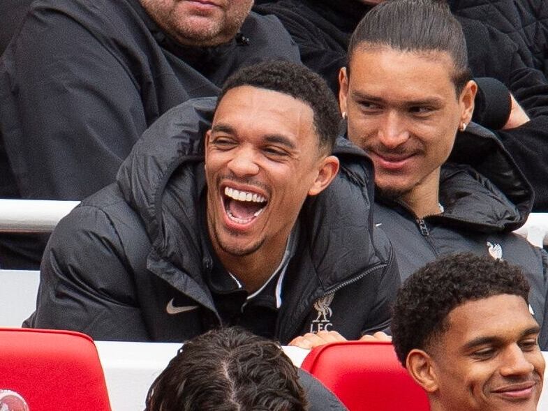 “Alexander-Arnold se está dejando llevar por el Real Madrid...”
