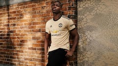 Wantaway Pogba models new Manchester United away kit