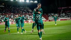 Celebración del gol de Iker Losada en el partido de LaLiga Hypermotion entre el Racing de Ferrol y el Albacete.