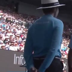 Federer, inédito: se encaró con la jueza que le advirtió por un "comentario obsceno"