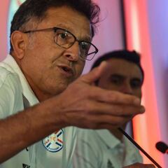 Sky Sports: "Osorio, interesado en dirigir al Aston Villa"