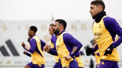 La plantilla madridista ya prepara el derbi copero