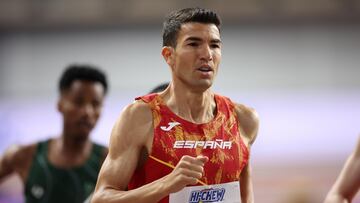 Glasgow (United Kingdom), 01/03/2024.- Adel Mechaal of Spain competes in the 1500m men heats run at the World Athletics Indoor Championships in Glasgow, Britain, 01 March 2024. (Mundial de Atletismo, 1500 metros, 1500 metros, España, Reino Unido) EFE/EPA/ADAM VAUGHAN
