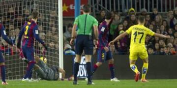 0-1. Cheryshev anotó el primer tanto.