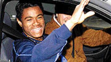 <b>SE MARCHÓ EN CONCHE</B>. Fredson abandonó el Clínico en el coche del doctor Juan Carlos González.