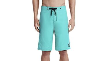 Estos trajes de baño para hombre superventas en Amazon están disponibles en una variedad de colores