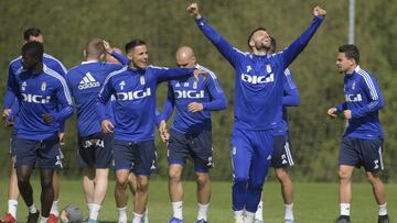 27/04/22 REAL OVIEDO ENTRENAMIENTO GRUPO