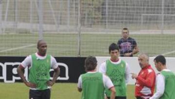 <b>ATENCIÓN. </b>Preciado quiere que sus jugadores salgan concentrados mañana ante el Athletic de Bilbao.