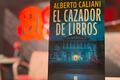 Una historia sobre libros, cazadores sin escrúpulos y amor, así es ‘El cazador de libros’: violencia explícita y descarnada