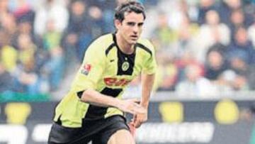 <b>EL INDICADO. </b>Metzelder es el central elegido y firmará cuatro años por el Real Madrid.