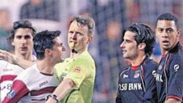 <b>BATIDO. </b>El AZ, el primer equipo que vence al Sevilla en casa en competición europea.