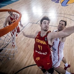 España ya suda en el Eurobasket: sufrió pero se garantiza ser líder