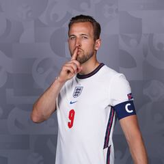 Qatar World Cup 2022: England national team roster | Selected players and omissions