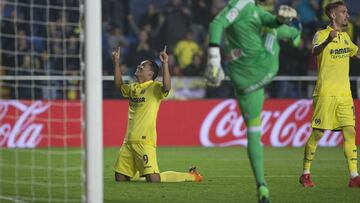 Bacca le hico tres goles al Celta de Vigo.