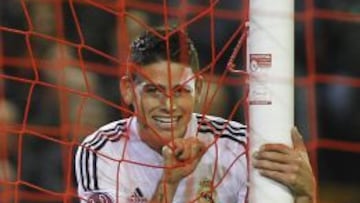 James Rodríguez, durante el partido ante el Liverpool.