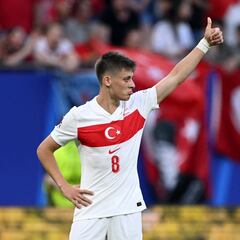 Güler brilla, Turquía sufre