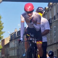 Ayuso y Rodríguez ilusionan en el arranque del Porvenir