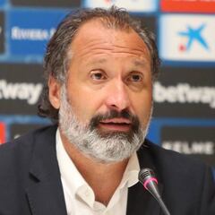 El Espanyol anhela una venta para ordenar el 'tetris' de su plantilla