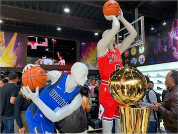 Así es la primera tienda oficial de la NBA en México