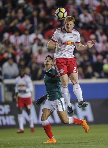 Chivas empata ante NY Red Bulls y es finalista de Concachampions