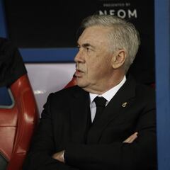 Cuatro jugadores de adorno