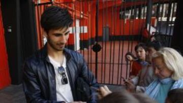 André Gomes ya es a todos los efectos del Valencia hasta 2020