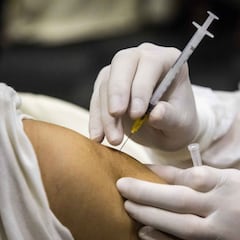 Descubren cuánta efectividad pierde la segunda dosis de Moderna y Pfizer tras dos meses