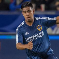 Efraín Álvarez brilla con doblete en la pretemporada de LA Galaxy