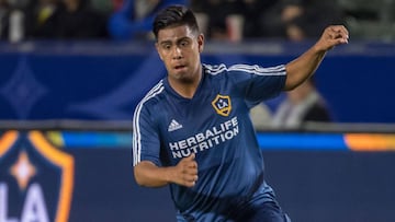 Efraín Álvarez brilla con doblete en la pretemporada de LA Galaxy