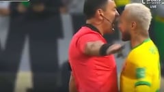 ¡Empujón! Los dos duros cruces entre Neymar y el juez Tobar