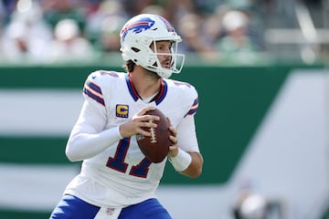 Josh Allen tiene un salario de 55 millones de dólares con los Buffalo Bills.
