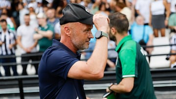 22/09/24 PARTIDO SEGUNDA DIVISION
CASTELLON - RACING DE SANTANDER
Dick Schreuder