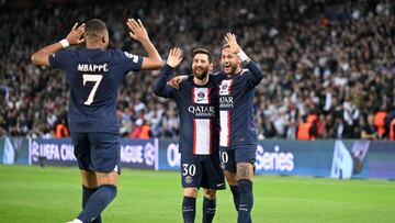 07 Kylian MBAPPE (psg) - 30 Lionel Leo MESSI (psg) - 10 NEYMAR JR (psg) during the UEFA Champions League match between Paris and Maccabi at Parc des Princes on October 25, 2022 in Paris, France. (Photo by Anthony Bibard/FEP/Icon Sport via Getty Images) - Photo by Icon sport