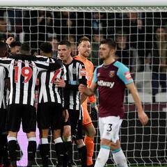 El West Ham tropieza con el Newcastle con Chicharito 11' en cancha