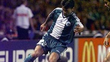 <b>EXPERIENCIA. </b>Kiassos ya disputó la Champions League en el año 1998 cuando jugaba en el Panathinaikos.