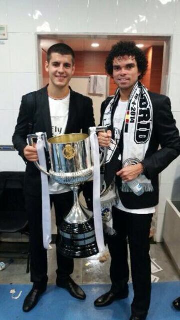 La fiesta del campeón desde las redes sociales. Pepe y Morata.