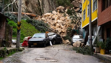 Derrumbe Usaquén - Bomberos Bogotá Oficial