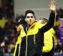 Marc Bartra enseña las heridas que le dejó el atentado