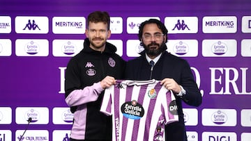 30/12/25 REAL VALLADOLID RUEDA DE PRENSA PRESENTACION
NUEVO JUGADOR FICHAJE
VERGARD ERLIEN