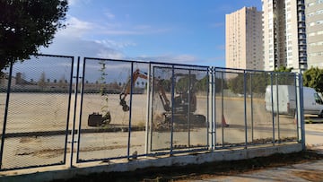 El Villarreal y la Fundación Trinidad Alfonso firman el convenio para rehabilitar el campo de fútbol de La Torre