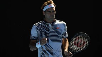 Roger Federer celebra un punto durante su partido ante el estadounidense Noah Rubin en segunda ronda del Australia Open.